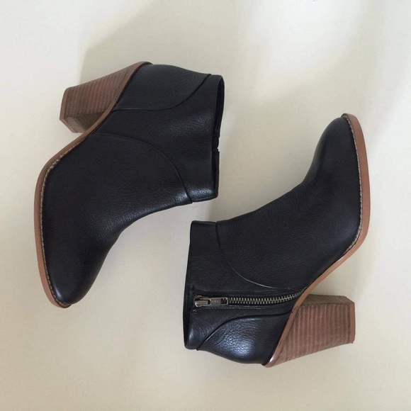 Amazing Brand New Genuine leather ankle boots - Picture 2 of 6